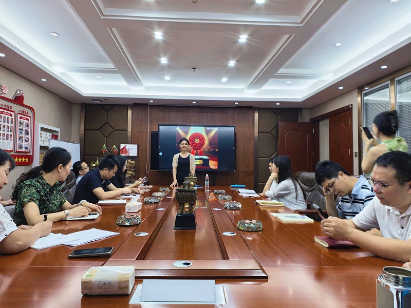 赞美营销标杆，聚力自营拓新｜我司隆沉赞美5月营销冠军卢鹰歌